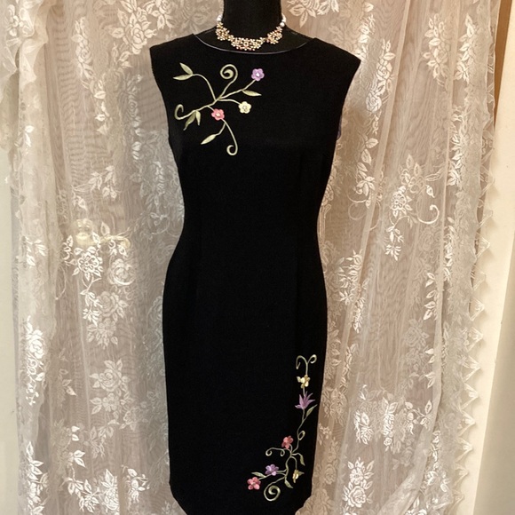 Periwinkle by Barlow Dresses & Skirts - EUC Pretty Periwinkle Sleeveless Women’s Dress Size 8